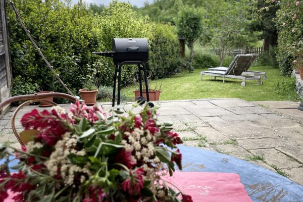 Vitalba Casa Blu - květiny a gril